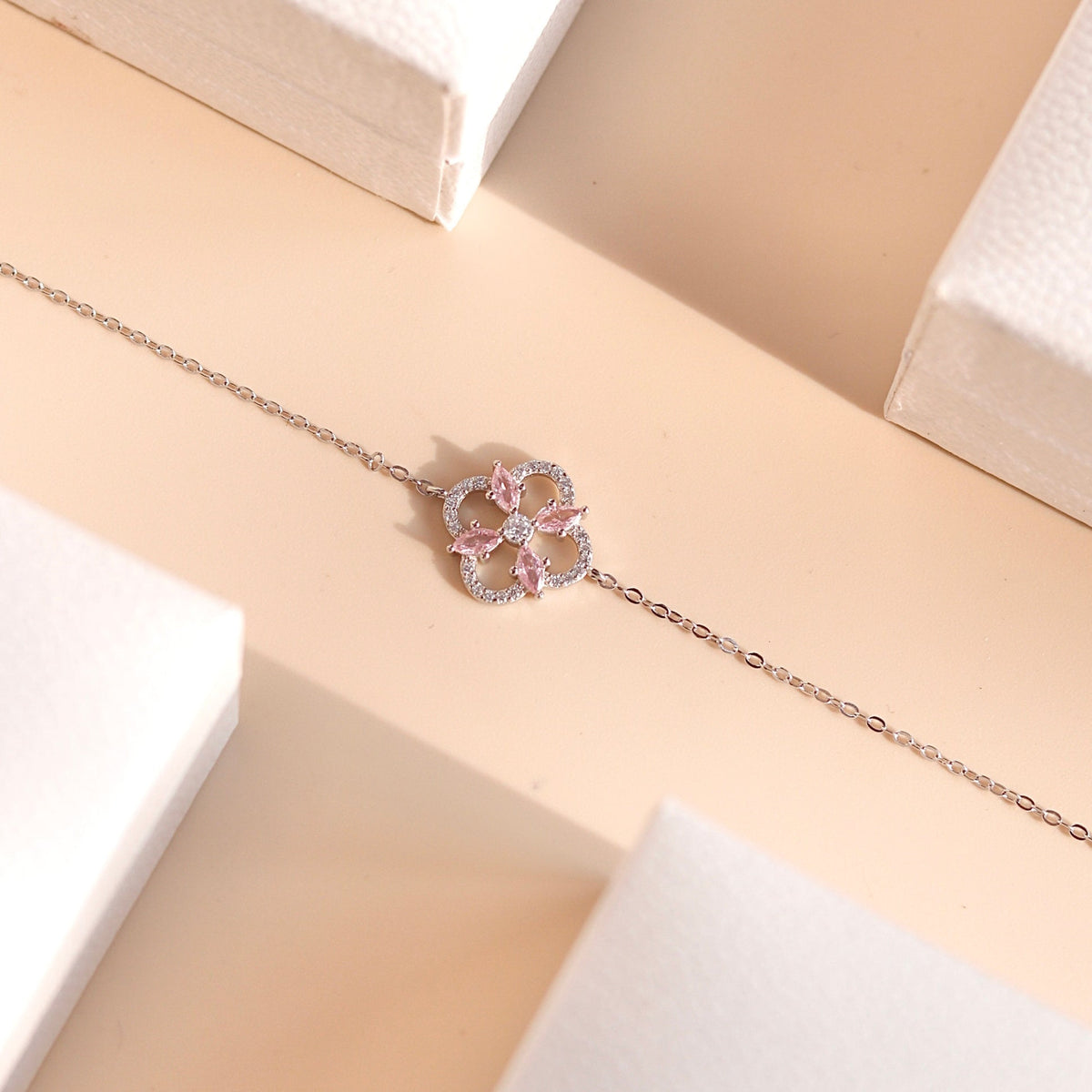 ELOREVA Ara Four-Leaf Clover Bracelet – Platinum Plated 925 Sterling Silver
