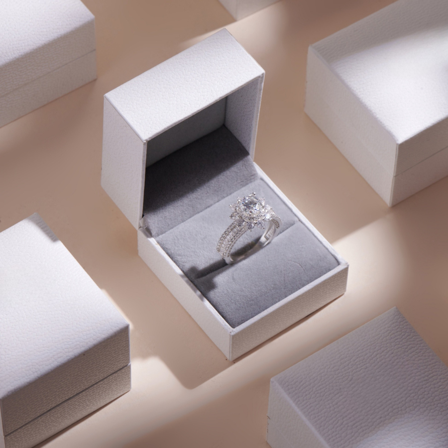 ELOREVA 7mm Moissanite Floral Setting Ring GRA ELVDA04 – Platinum Plated 925 Sterling Silver