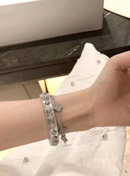 18K Celestial Perl̩e Clovers Bracelet