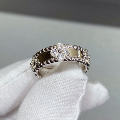 18K Celestial Perl̩e Clovers Ring