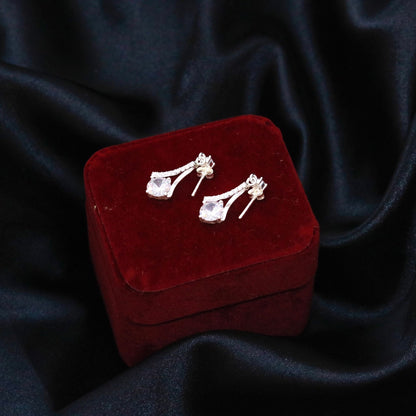 ELOREVA Pear Moissanite Stud Earrings 6mm – Platinum Plated 925 Sterling Silver (GRA Certified)