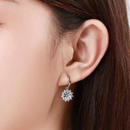 ELOREVA Sunflower Moissanite Earrings 5mm – Platinum Plated 925 Sterling Silver (GRA Certified)