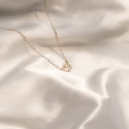 ELOREVA 18K Gold Plated Crown Necklace – 925 Sterling Silver