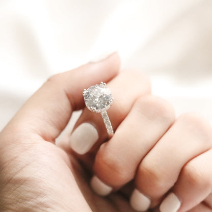 ELOREVA 9mm Moissanite Engagement Ring GRA ELVDA10 – Platinum Plated 925 Sterling Silver