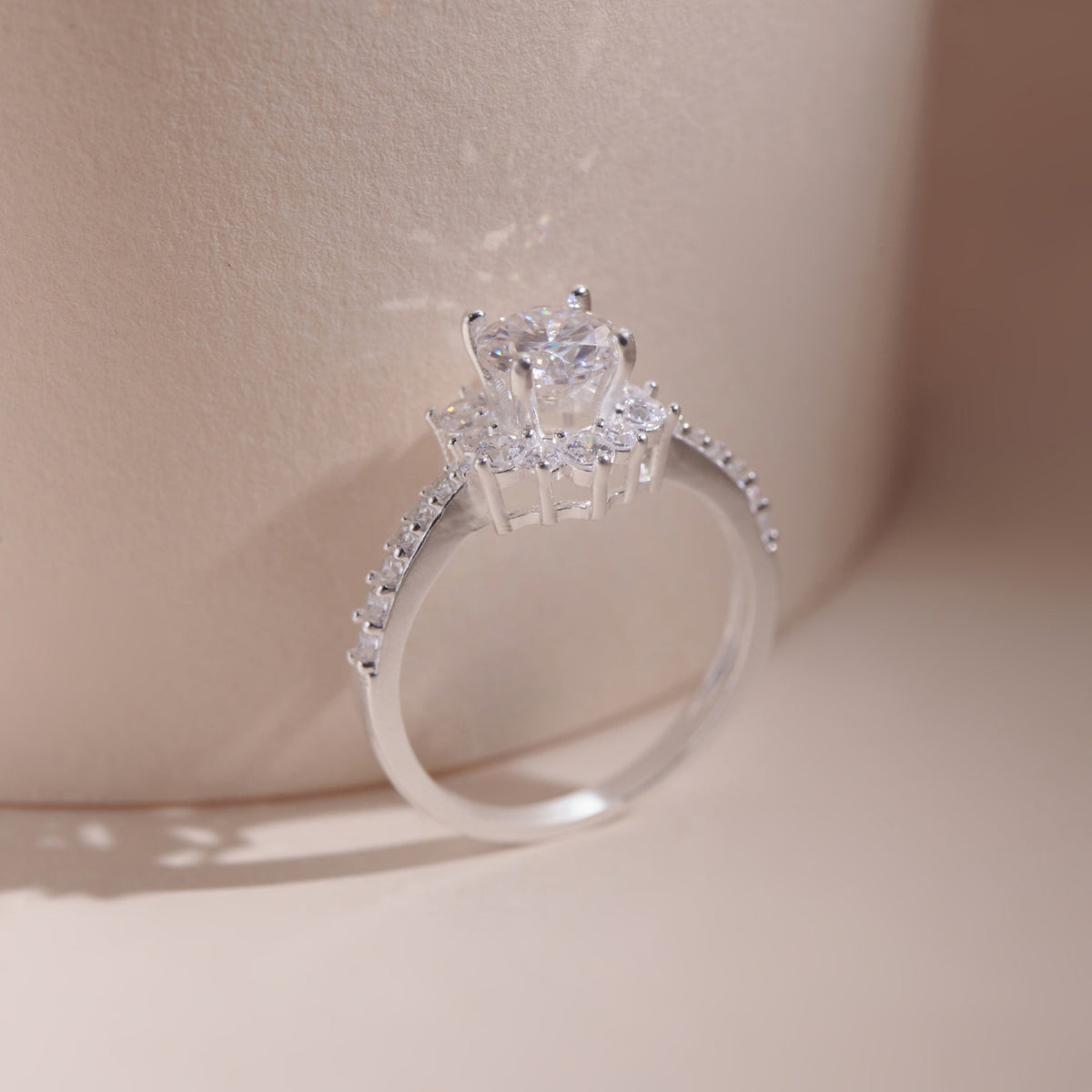 ELOREVA 6mm Moissanite Ten-Petal Flower Ring GRA ELVDA05 – Platinum Plated 925 Sterling Silver