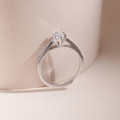 ELOREVA 4mm Moissanite Ring GRA ELVDA90 – Platinum Plated 925 Sterling Silver (Adjustable)