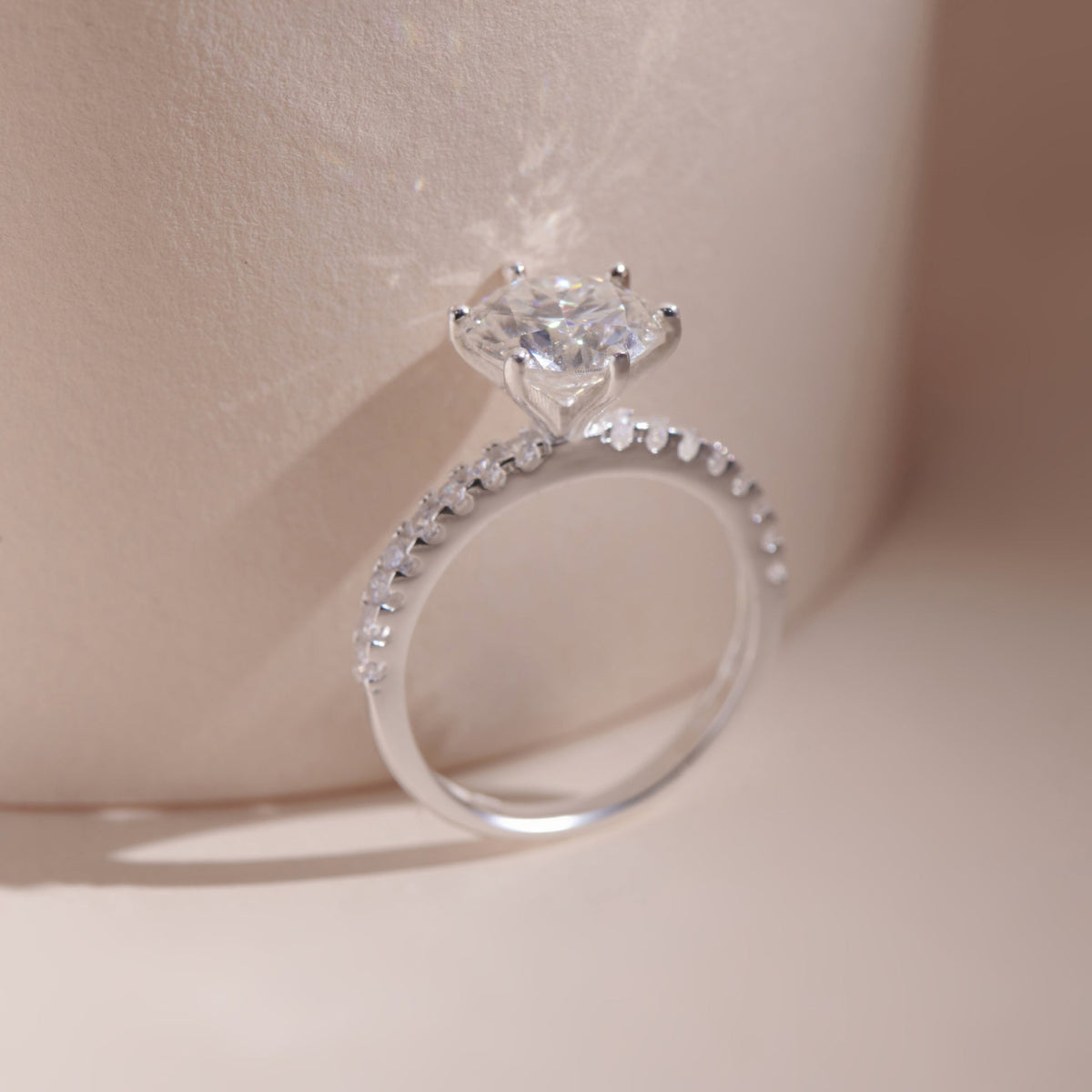 ELOREVA 7mm Moissanite Ring GRA – Platinum Plated 925 Sterling Silver