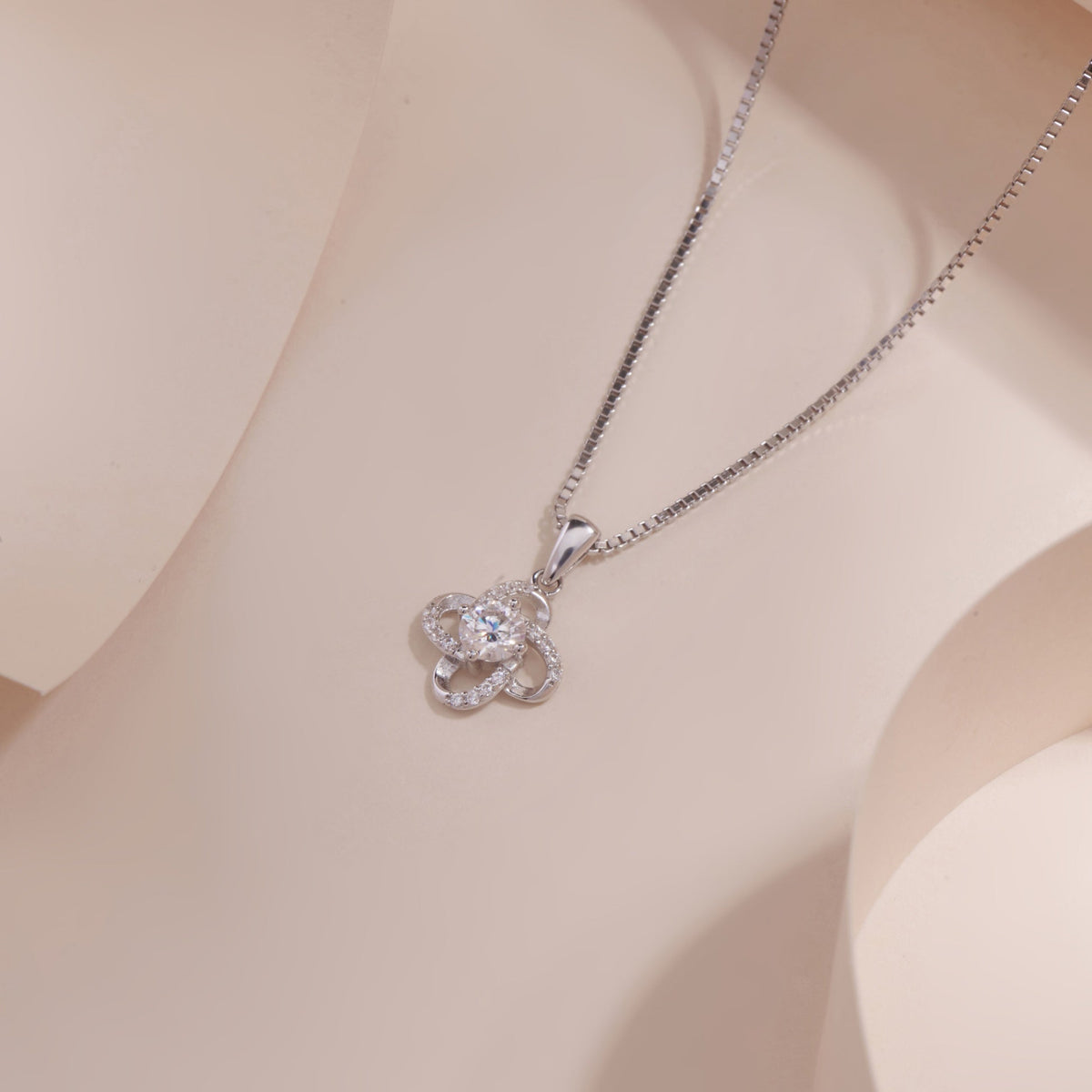 ELOREVA Moissanite Four Leaf Clover Necklace 5mm GRA – 925 Sterling Silver