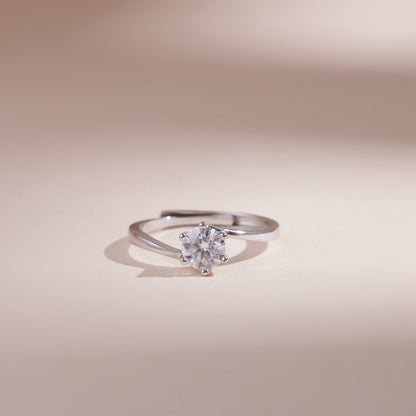 ELOREVA 5.5mm Moissanite Ring GRA ELVDA92 – Platinum Plated 925 Sterling Silver (Adjustable)