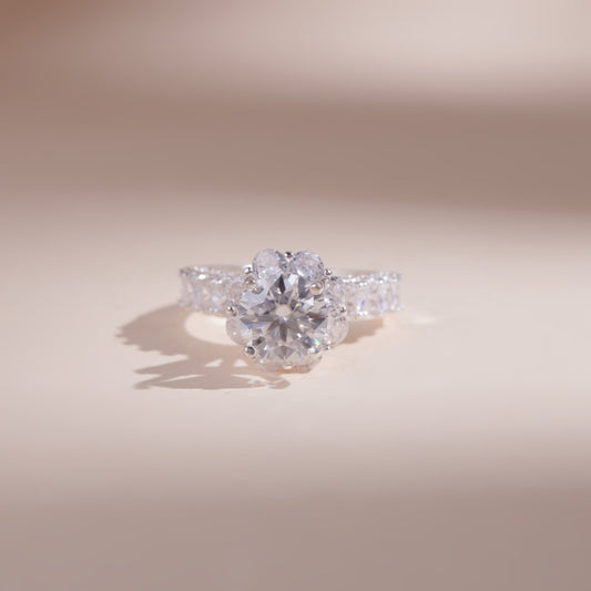 ELOREVA 7mm Moissanite Ring GRA ELVDA11 – Platinum Plated 925 Sterling Silver