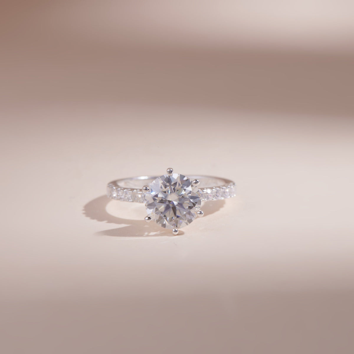 ELOREVA 7mm Moissanite Ring GRA – Platinum Plated 925 Sterling Silver