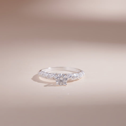 ELOREVA 5mm Moissanite Ring GRA ELVDA59 – Platinum Plated 925 Sterling Silver