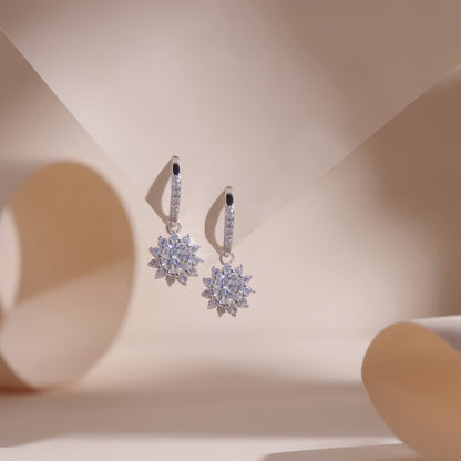 ELOREVA Sunflower Moissanite Earrings 5mm – Platinum Plated 925 Sterling Silver (GRA Certified)