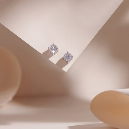 ELOREVA 5mm Moissanite Stud Earrings GRA – Platinum Plated 925 Sterling Silver