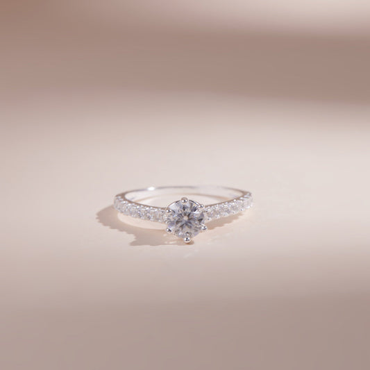 ELOREVA 5mm Moissanite Ring GRA ELVDA52 – Platinum Plated 925 Sterling Silver