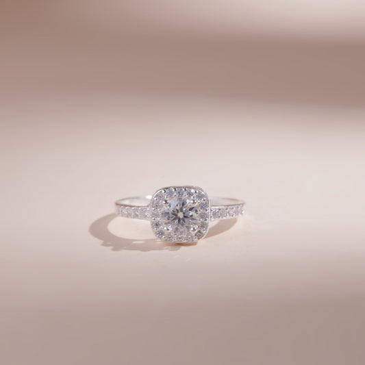 ELOREVA 5mm Square Moissanite Ring GRA ELVDA13 – Platinum Plated 925 Sterling Silver