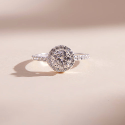 ELOREVA 5.5mm Moissanite Round Ring GRA ELVDA12 – Platinum Plated 925 Sterling Silver