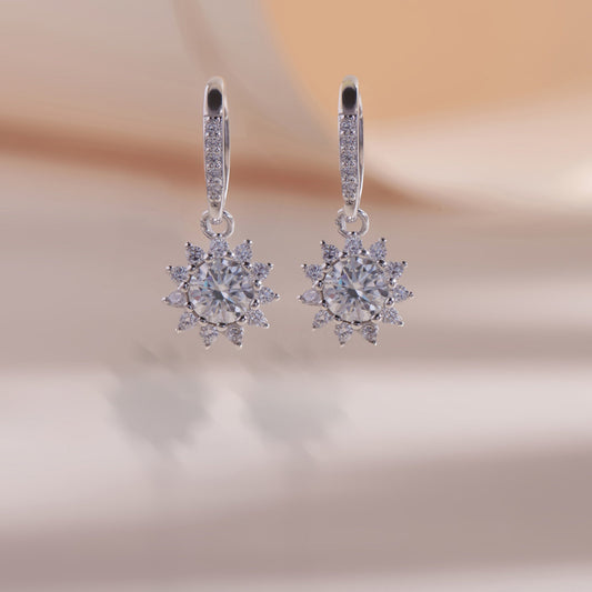 ELOREVA Sunflower Moissanite Earrings 5mm – Platinum Plated 925 Sterling Silver (GRA Certified)