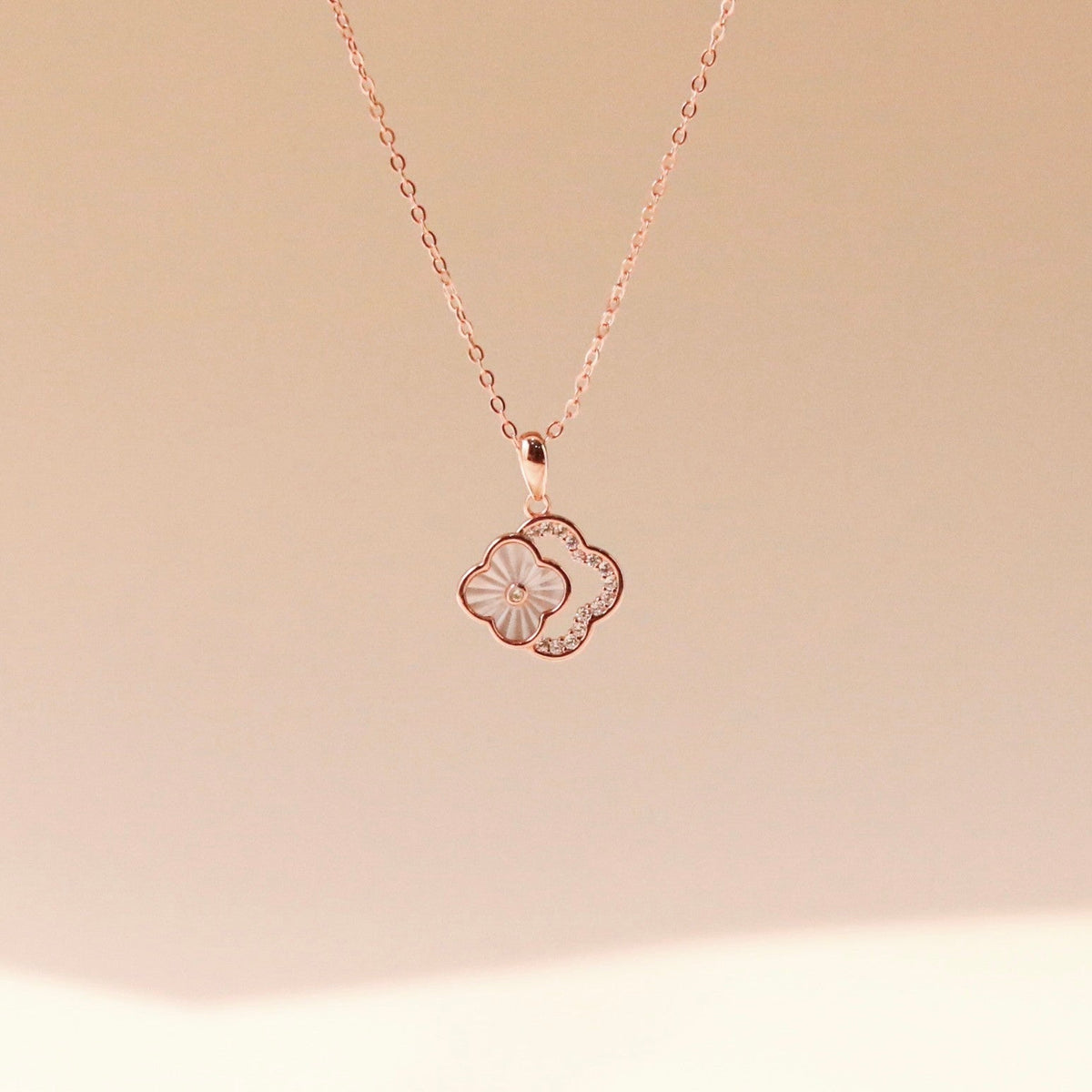 ELOREVA 18K Rose Gold Plated Clover Necklace – 925 Sterling Silver