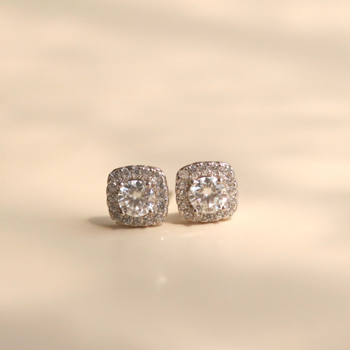 ELOREVA Glory Square Moissanite Stud Earrings 5mm – Platinum Plated 925 Sterling Silver (GRA Certified)