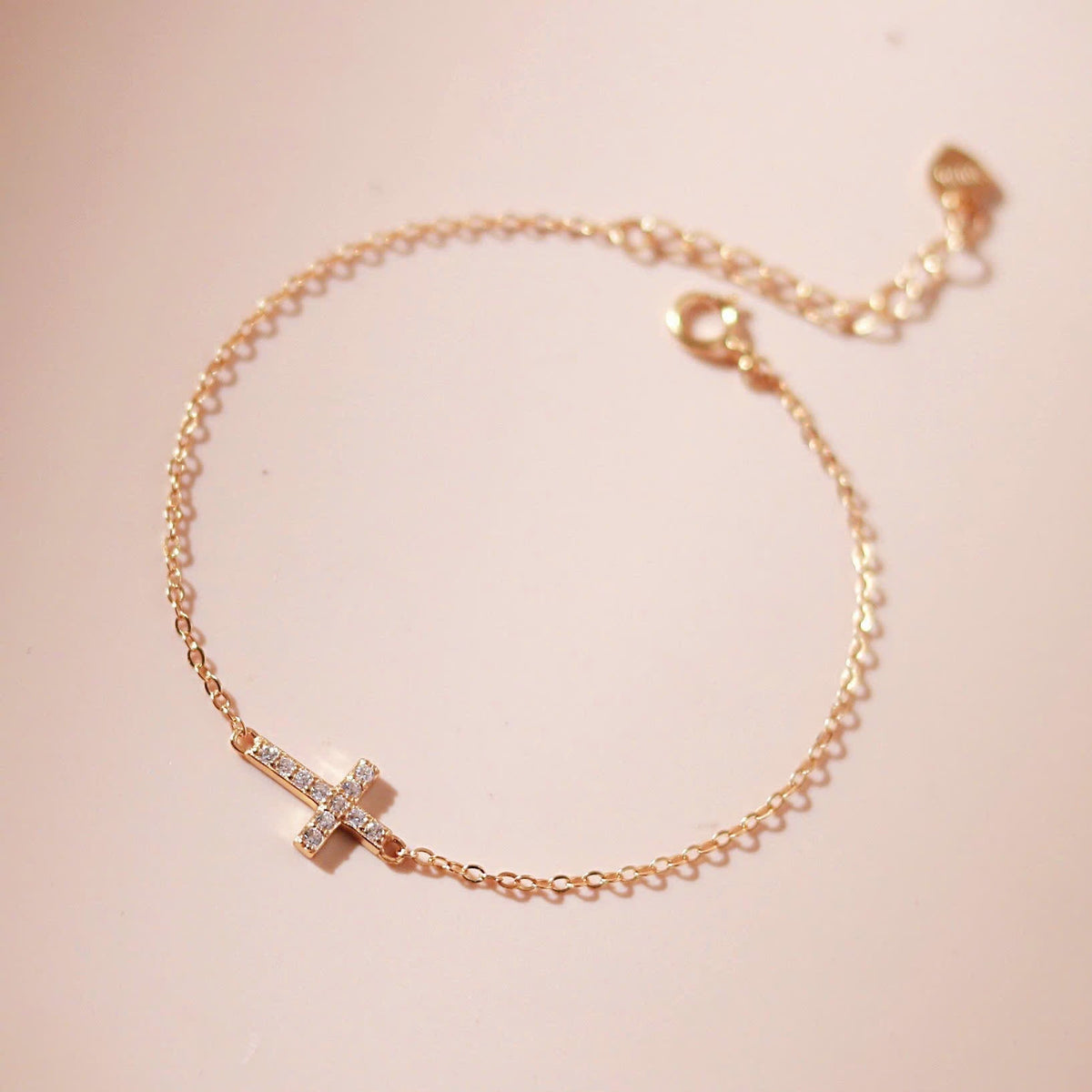 ELOREVA Elise Cross Bracelet – 18K Gold Plated 925 Sterling Silver