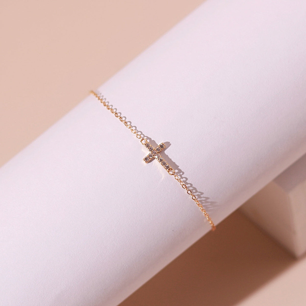 ELOREVA Elise Cross Bracelet – 18K Gold Plated 925 Sterling Silver
