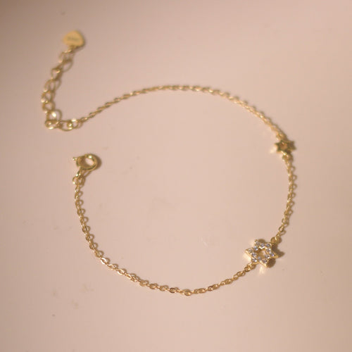 ELOREVA Roise Snowflake Bracelet – 18K Gold Plated 925 Sterling Silver