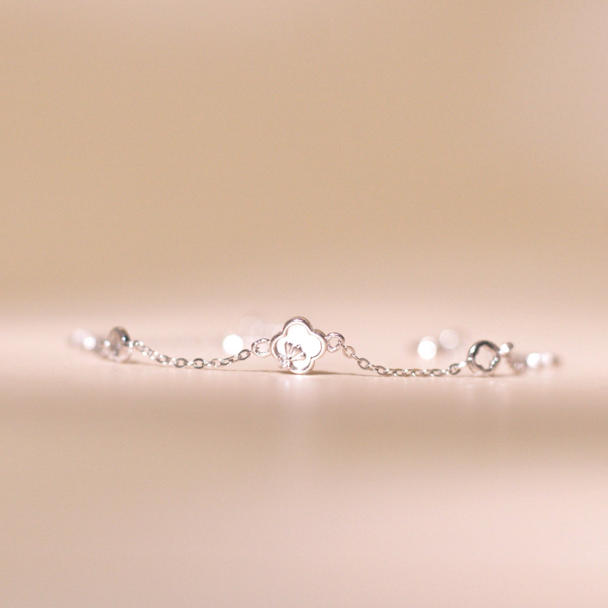 ELOREVA Cindy Modern Clover Bracelet – Rose Gold & Platinum Plated 925 Sterling Silver