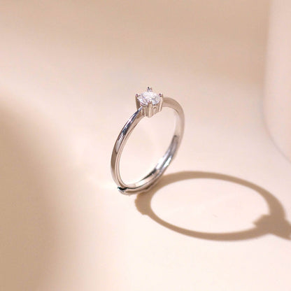 ELOREVA 4mm Moissanite Ring GRA ELVDA130 – Platinum Plated 925 Sterling Silver (Adjustable)