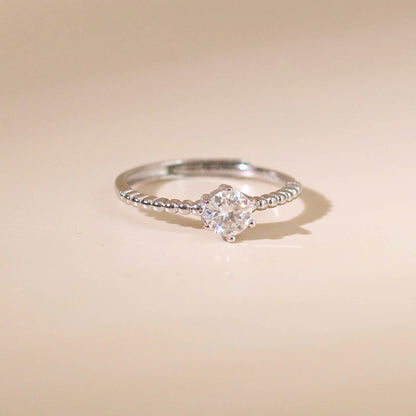 ELOREVA 5mm Moissanite Ring GRA ELVDA126 – Platinum Plated 925 Sterling Silver (Adjustable)