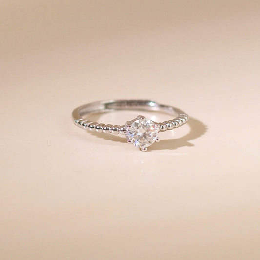 ELOREVA 5mm Moissanite Ring GRA ELVDA126 – Platinum Plated 925 Sterling Silver (Adjustable)