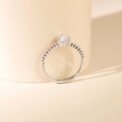 ELOREVA 5mm Moissanite Ring GRA ELVDA126 – Platinum Plated 925 Sterling Silver (Adjustable)