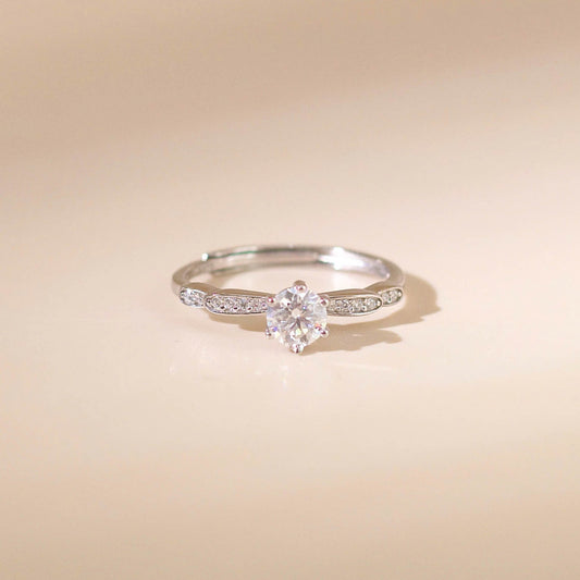 ELOREVA 5mm Moissanite Ring GRA ELVDA127 – Platinum Plated 925 Sterling Silver (Adjustable)
