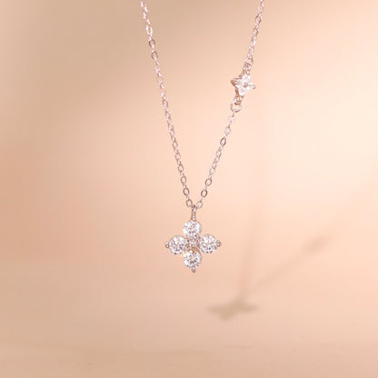 ELOREVA Lani Four-Leaf Clover Necklace – Platinum Plated 925 Sterling Silver
