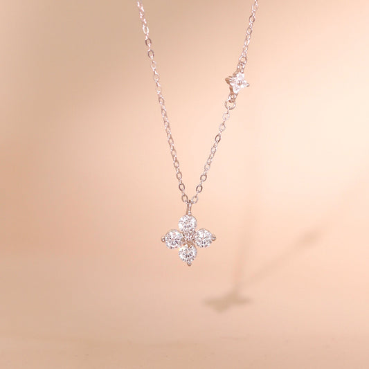 ELOREVA Lani Four-Leaf Clover Necklace – Platinum Plated 925 Sterling Silver