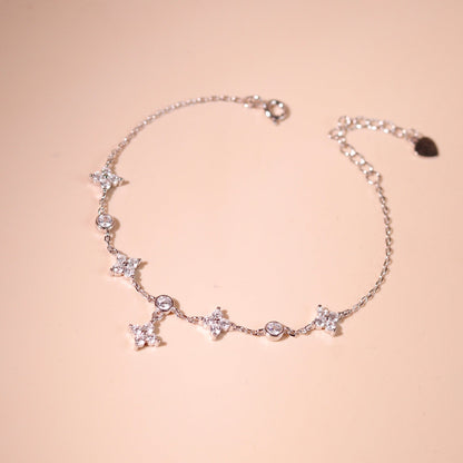 ELOREVA Lani Four-Leaf Clover Bracelet – Platinum Plated 925 Sterling Silver