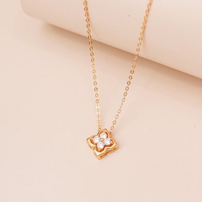 ELOREVA 18K Gold or Platinum Plated Four Leaf Clover Necklace – 925 Sterling Silver