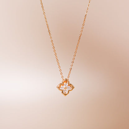 ELOREVA 18K Gold or Platinum Plated Four Leaf Clover Necklace – 925 Sterling Silver