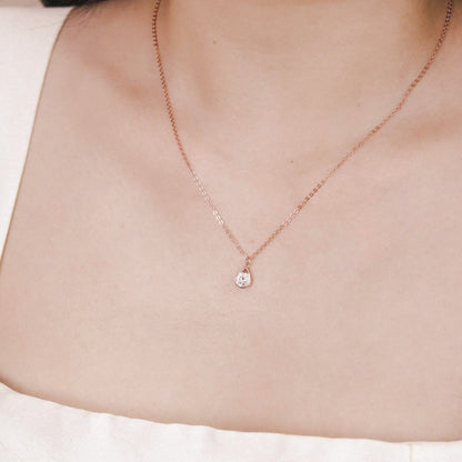 ELOREVA Ori Teardrop Necklace – 18K Rose Gold Plated 925 Sterling Silver