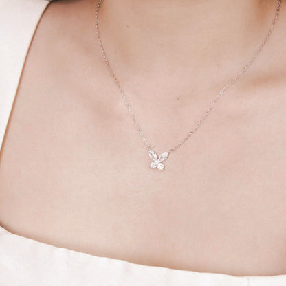 ELOREVA Lynn Butterfly Moissanite Necklace 4mm – Platinum Plated 925 Sterling Silver (GRA Certified)