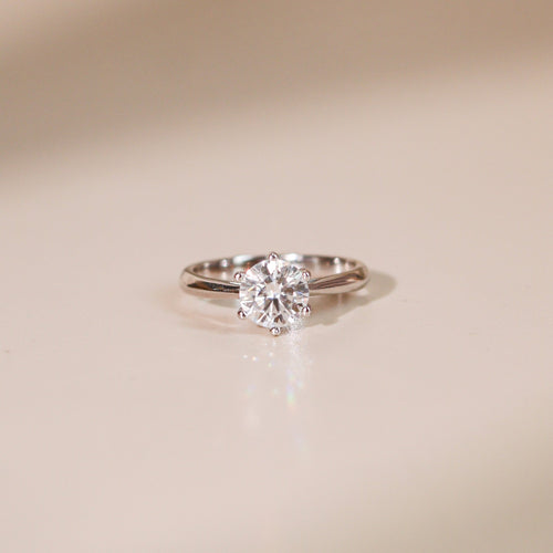 ELOREVA 6.5mm Moissanite Ring GRA – Platinum Plated 925 Sterling Silver