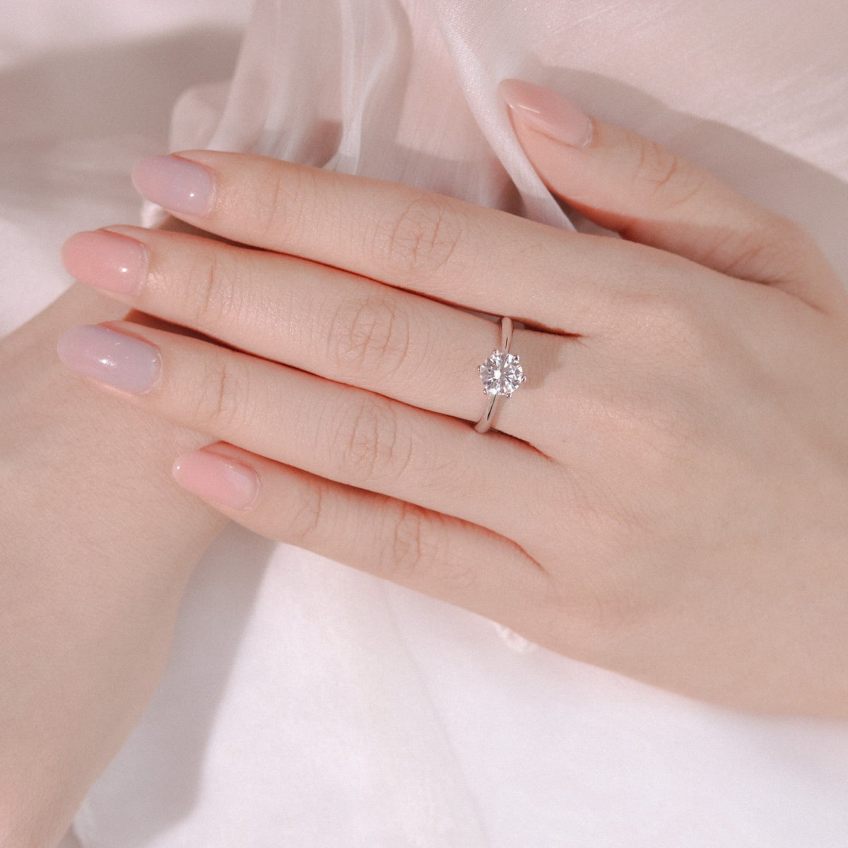 ELOREVA 6.5mm Moissanite Ring GRA – Platinum Plated 925 Sterling Silver