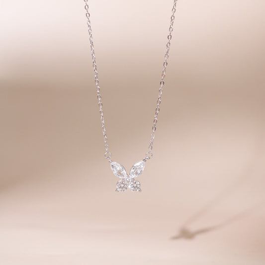 ELOREVA Lynn Butterfly Moissanite Necklace 4mm – Platinum Plated 925 Sterling Silver (GRA Certified)