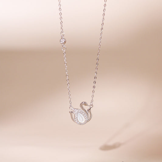 ELOREVA Alina Swan Necklace – Platinum Plated 925 Sterling Silver