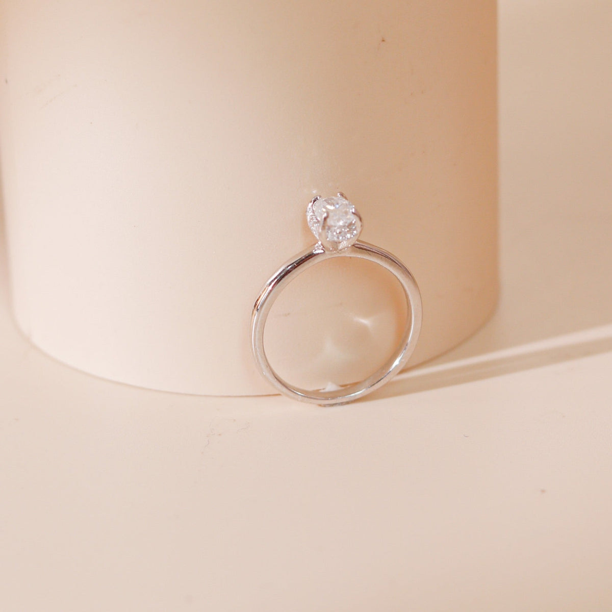 ELOREVA 6.5mm Moissanite Ring GRA – Platinum Plated 925 Sterling Silver
