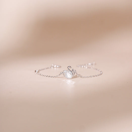 ELOREVA Alina Swan Bracelet – Platinum Plated 925 Sterling Silver