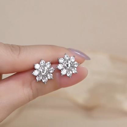 ELOREVA  Shella Eight-Petal Flower Moissanite Earrings in 925 Sterling Silver – Platinum Finish