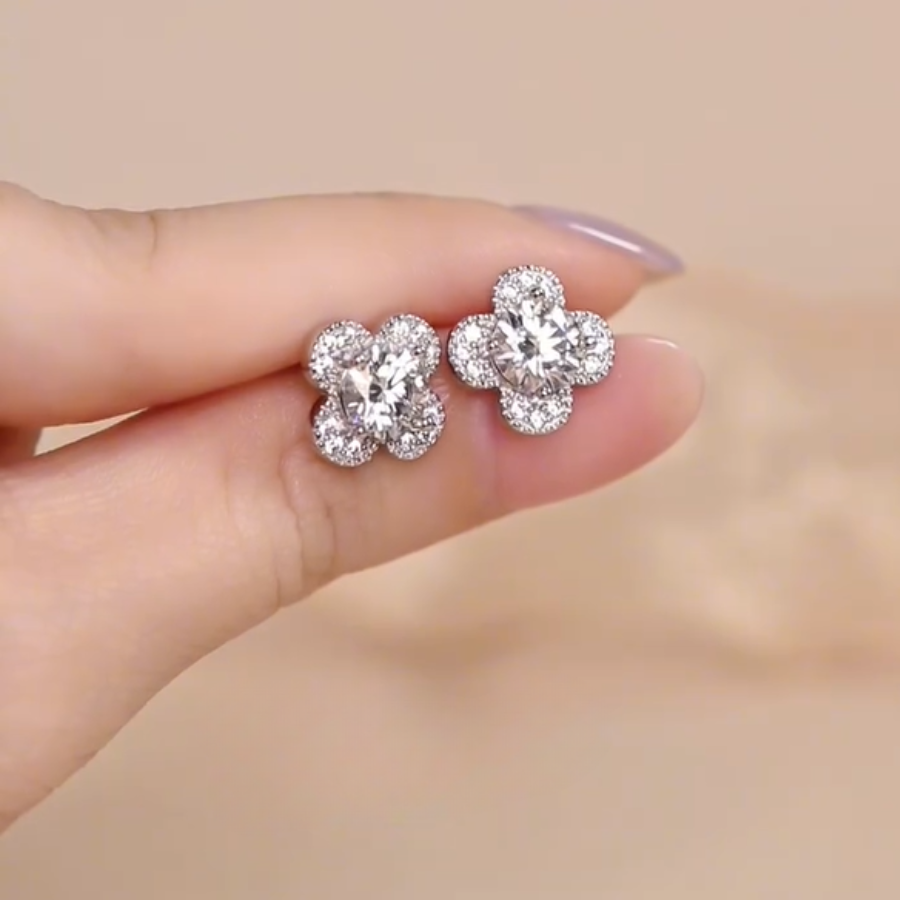 ELOREVA 6.5mm Moissanite Four Leaf Clover Earrings GRA – Platinum Plated 925 Sterling Silver