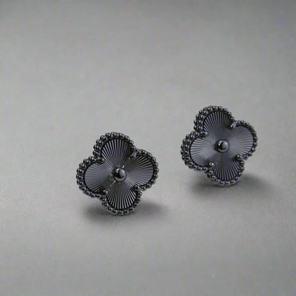 18K Vintage Alhambra Black Earrings